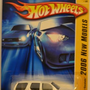 ’07 Cadillac Escalade White #34 Custom-Made Hot Wheels with Real Rider Rubber Wheels HW 2006 New Models Series 1:64 Scale Collectible Die Cast Model Car