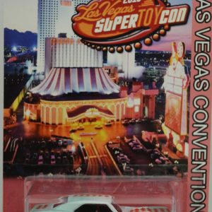 White/Geen 1967 Camaro CUSTOM-Made Hot Wheels HW Exclusive Car Series Limited Edition 1:64 Scale Collectible Die Cast Model Car