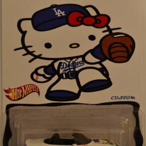 Hot Wheels ’91 Mazda MX-5 Miata White Custom-Made White Real Rider Rubber Wheels Los Angeles Dodgers Series 1:64 Scale Collectible Die Cast Model Car