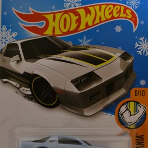 Blue Camaro Z 28 Hot Wheels HW Muscle Mania Series 1:64 Scale Collectable Die Cast Model Car Snowflake Card