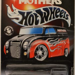 Hot Wheels Mom’s School Bus #4 of 4 HW Mothers Series #2 1:64 Scale Collectible Die Cast Model Car