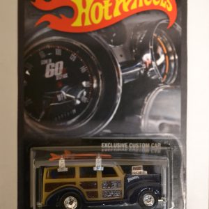 San Diego Padres Blue Custom-Made Hot Wheels with Real Rider Rubber Wheels Limited Edition Exclusive Custom Car Series 1:64 Scale Collectible Die Cast Model Car