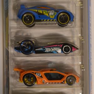 Hot Wheels 5 Gift Pack Set Track Builder DJD18 1:64 Scale Collectible Die Cast Model Car